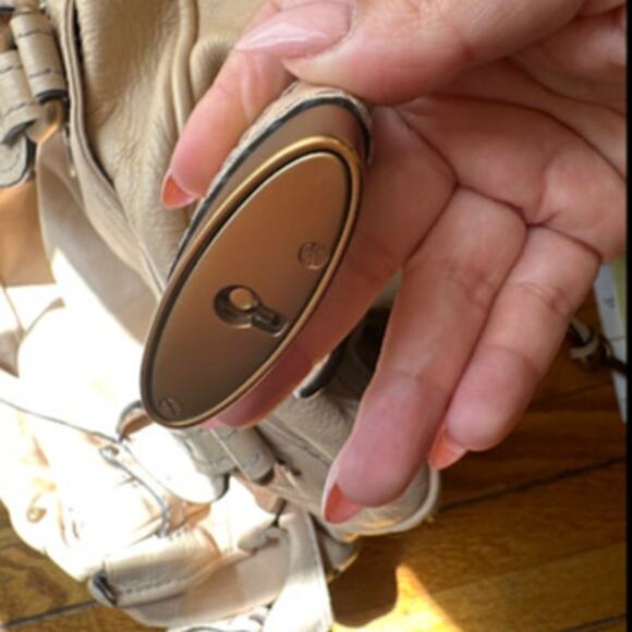 Authentic Vintage Chloe Cream Crossbody  Bag - Picture 2 of 8